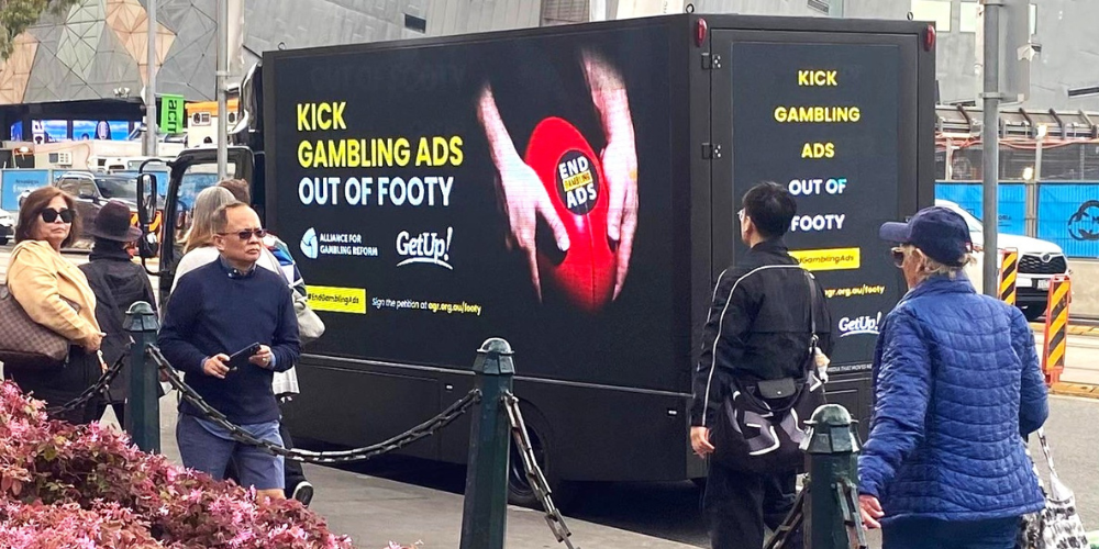 Mobile Outdoor Media Digital Mobile Billboards Gold Coast 2
